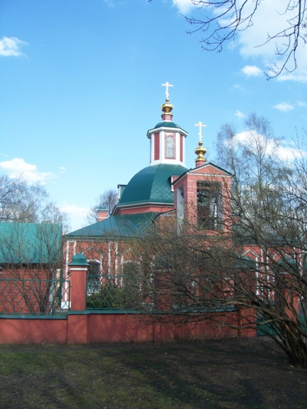 Троицкая церковь в Воронцовском парке